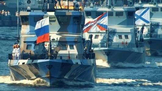 Торжественный парад к Дню Военно-морского флота РФ 